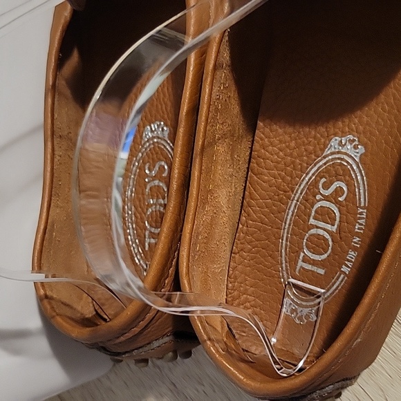 Tods Loafer Shoes/Gommino Driving Shoes - Picture 2 of 9